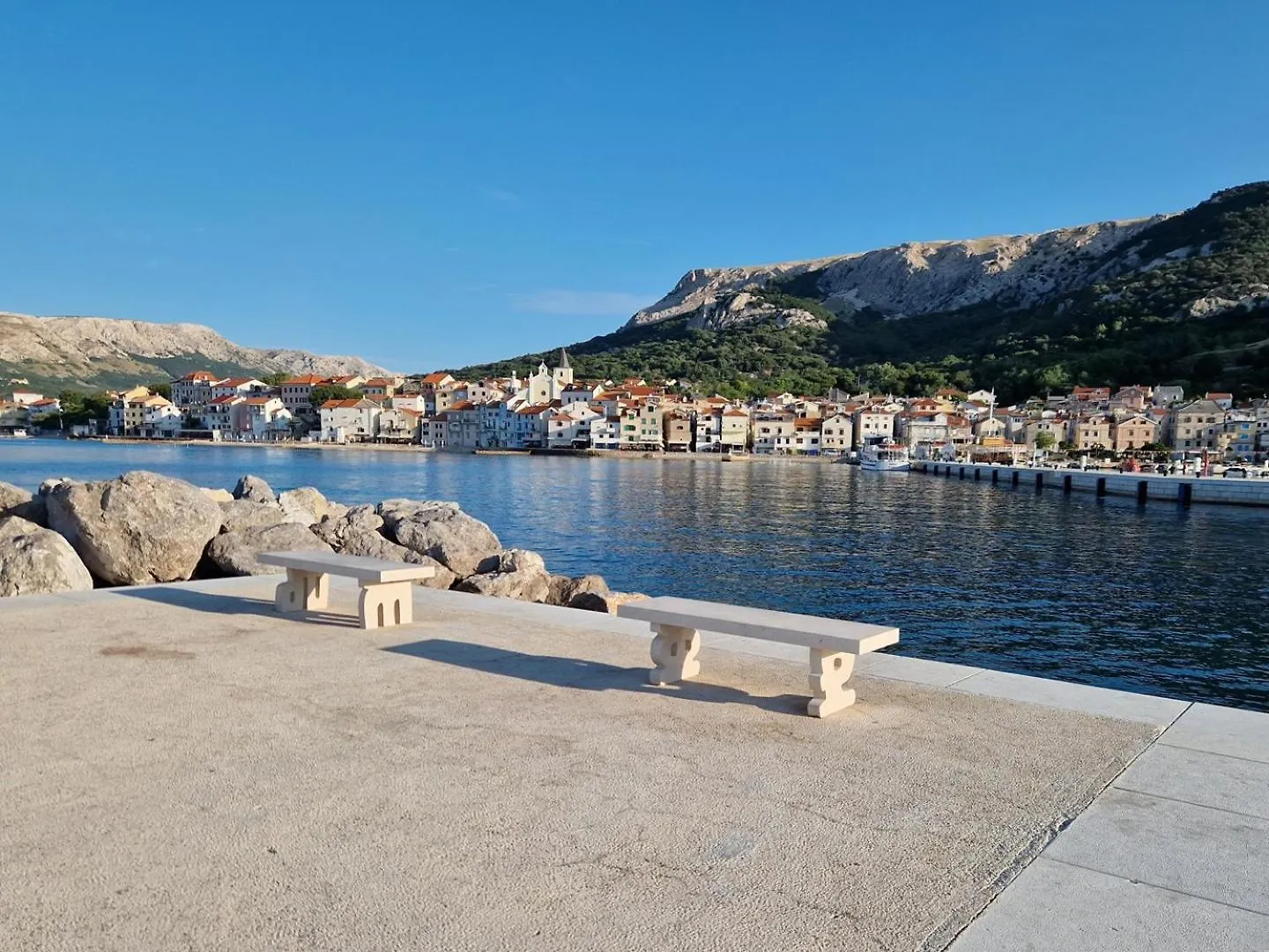 Apartments Brnic Baska  Guest house